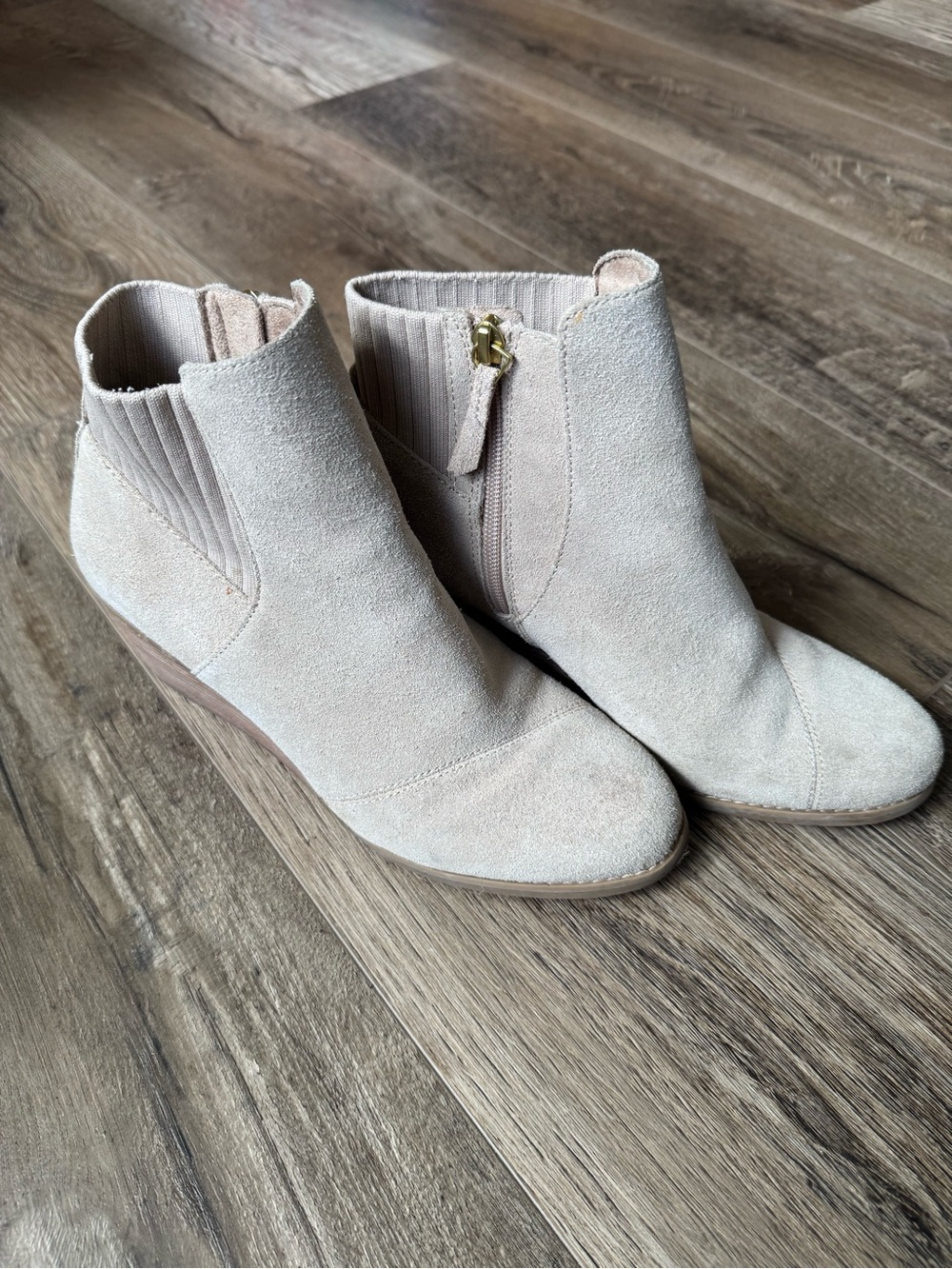 Toms Light Beige Suede Wedge Ankle Booties